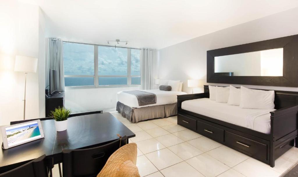 New Point Miami Beach Apartments Exterior photo